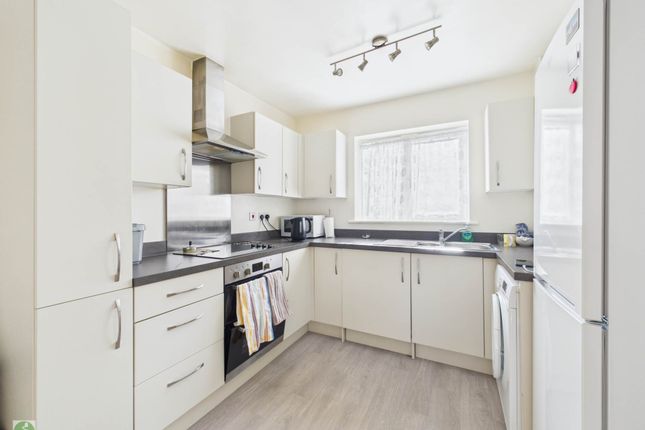 8, Trelawny Close, Looe photo 4