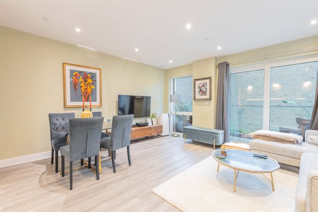 Flat for sale in Javelin House, 61 Lismore Boulevard, Colindale Gardens