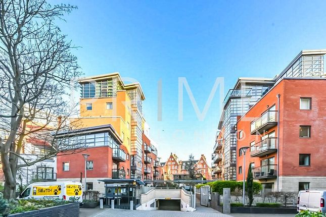 Thumbnail Flat to rent in Horsley Court, Montaigne Close, London