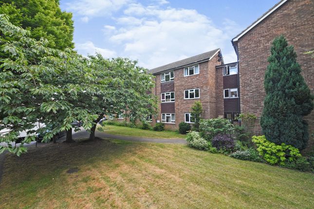 1 bed flat for sale in Britannia Road, Warley, Brentwood CM14