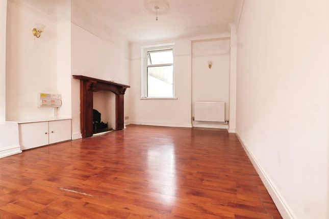 5, Bradford Street, Cardiff photo 4