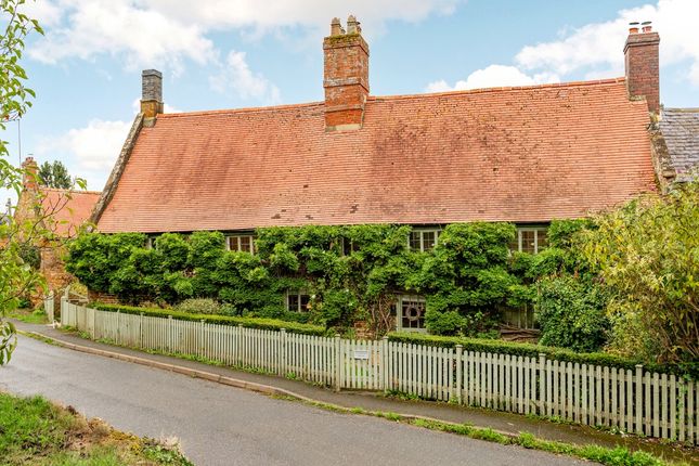 4-bed house on The Bishops House,, Wardington, Oxfordshire, £1,400,000