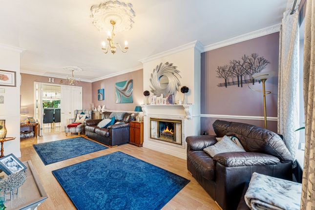 7 Berrington Grove, Wigan photo 2