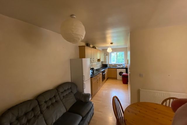 Studio house on Sirdar Road, Southampton, £600/mo