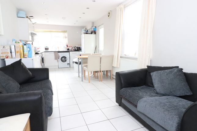 120, Malefant Street, Cardiff photo 3
