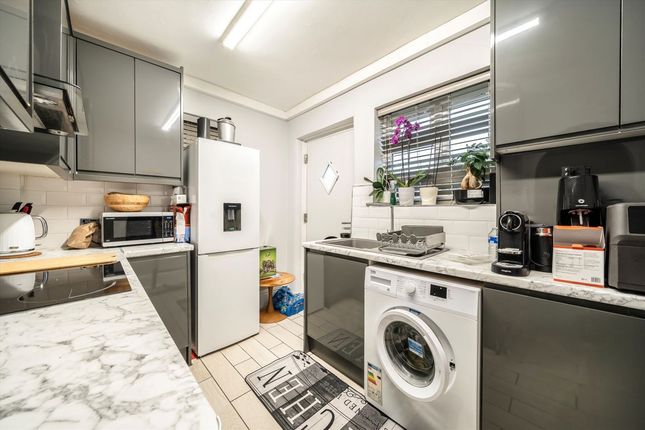 56, Redesdale Gardens, Isleworth photo 3
