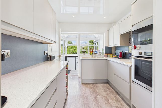 14 Valley Close, Saundersfoot photo 4