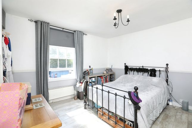 8, Rose Street, Sheerness photo 4