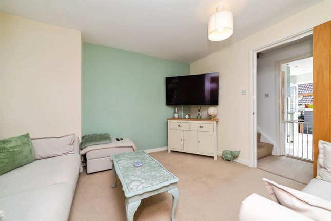 34, Edmonds Drive, Stevenage photo 4