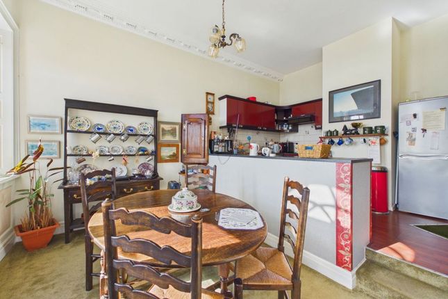 Flat 1, Low Stakesby House, Whitby photo 4
