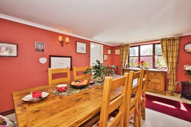 Green Close Barn, Hinton, YEOVIL photo 4