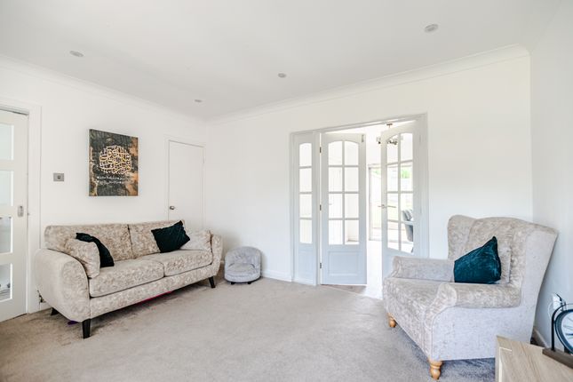41, Primley Park View, Leeds photo 3