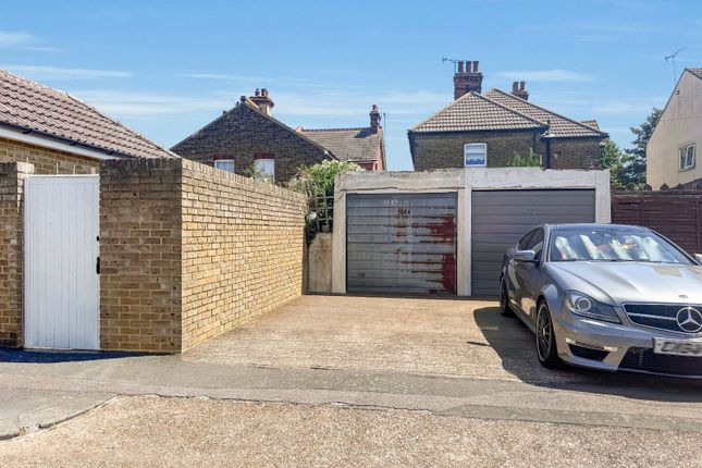 118b, Ness Road, Shoeburyness photo 2