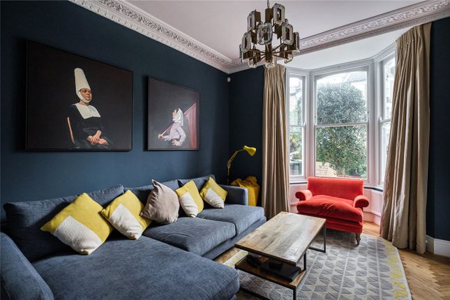 Terraced house for sale in Balfour Road, Highbury