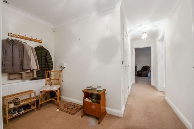 Alexander Court,18, Mote Park, Maidstone photo 3