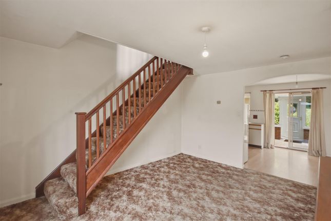 12, Ashhurst Close, Chesterfield photo 4