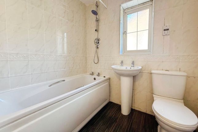 29, Old Oaks View, Doncaster Road photo 2