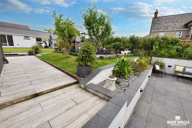 Woodfield House, Carmarthen Road, Kilgetty photo 4