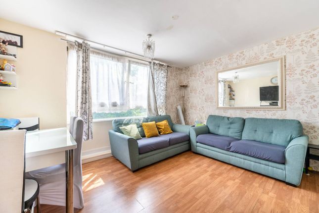 Thumbnail Flat for sale in Queensdale Crescent, Holland Park, London