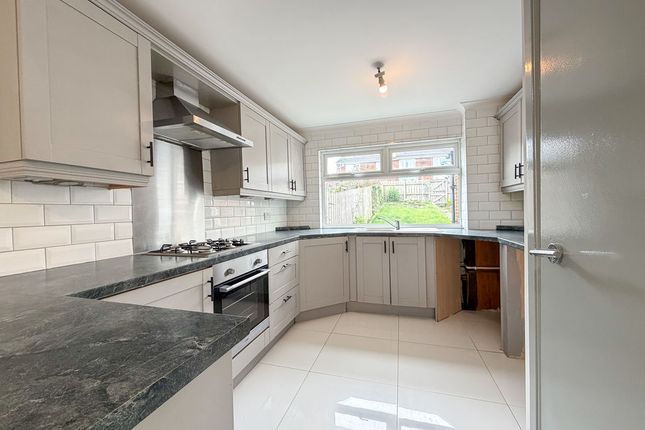 10, Holywell Close, Blaydon photo 2