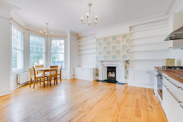 Flat for sale in Dryburgh Road, Putney