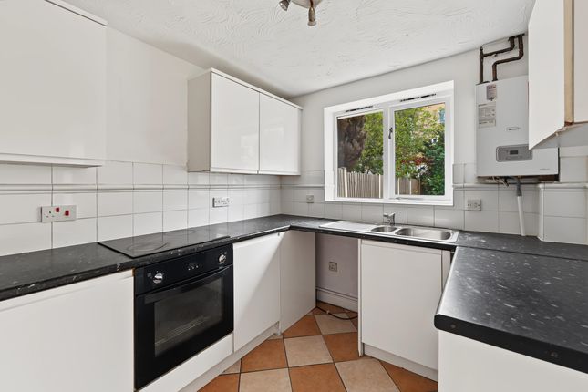 6 Fishguard Way, London photo 2