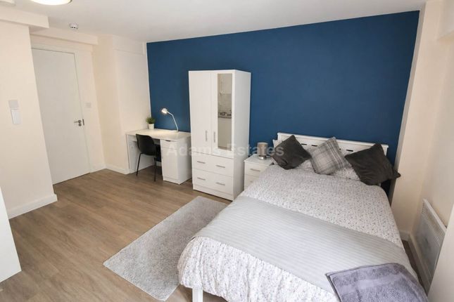 Room 5, Hamble Court, Southampton St, Reading photo 3