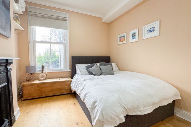 Flat for sale in Burrows Road, Kensal Rise