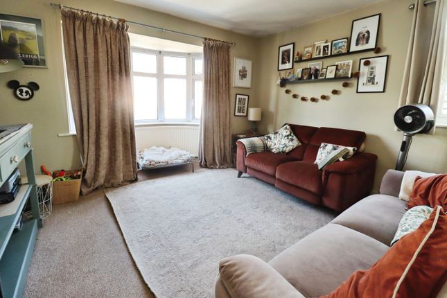 73, Boultham Park Road, Lincoln photo 4