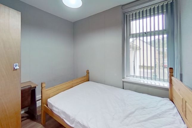 Shared accommodation to rent in Collins Terrace, Treforest, Pontypridd