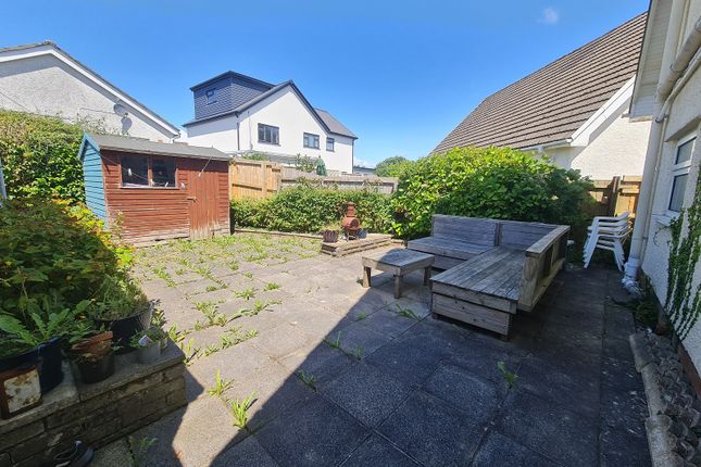23, Broadmead Crescent, Swansea photo 2