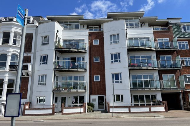 Thumbnail Flat to rent in Clarence Parade, Southsea