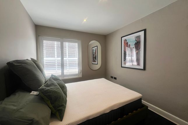 15A, LEICESTER photo 4