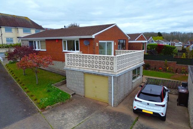 9 White Close, Paignton photo 2