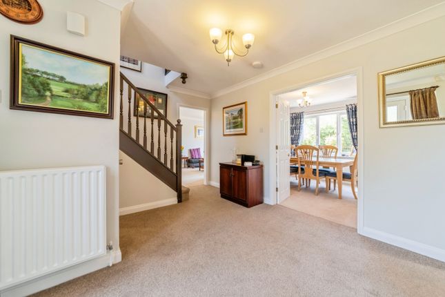 4, Paddock Close, Ancaster, Grantham photo 3