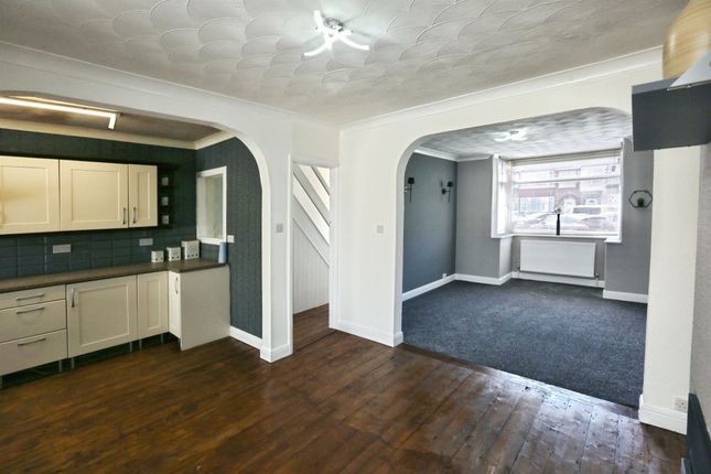 14, Tewkesbury Avenue, Gosport photo 4