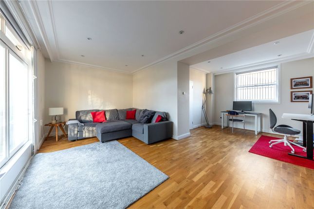 42, Chester Close North, London photo 2