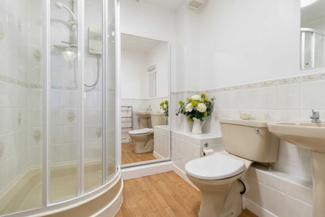 Flat for sale in Imperial Road, Malvern