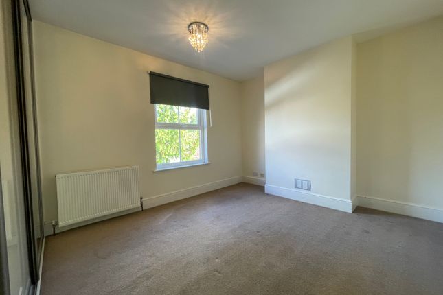 61, Roselands Gardens, Southampton photo 5