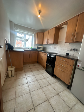 Thumbnail Flat to rent in Tuckers Close, Loughborough