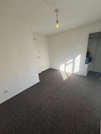 2 Carnegie Avenue, Tipton photo 4