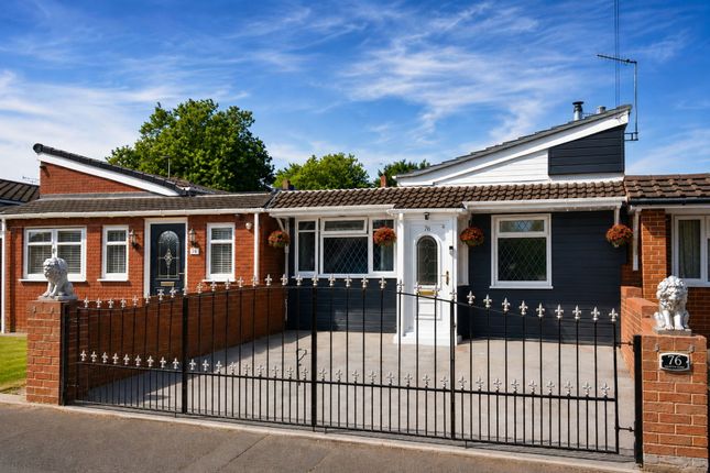 3-bed house on 76, Laxton Close, Kingswinford, £240,000