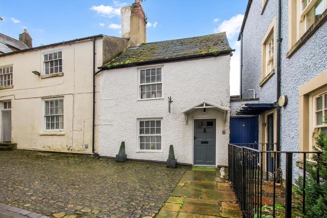 1-bed house on Upside Down Cottage, 1, Bank Yard, Richmond, £175,000
