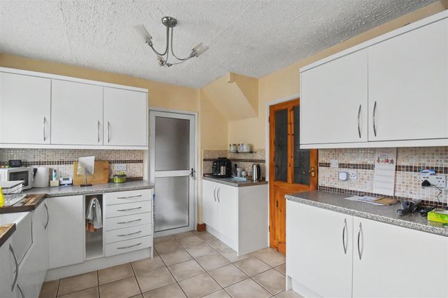 335, Willow Brook Road, Corby photo 4