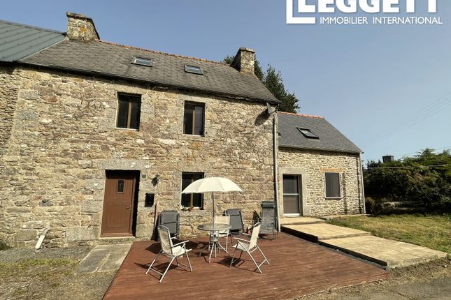 Thumbnail Villa for sale in Saint-Gilles-Pligeaux, Côtes-D'armor, Bretagne