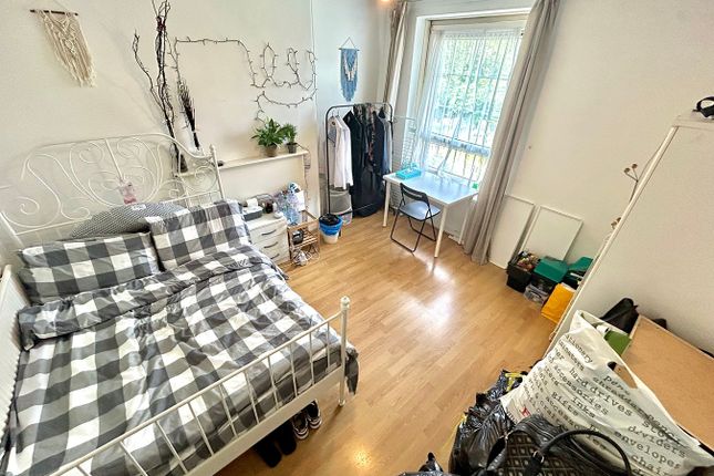 Thumbnail Room to rent in Willis House, Poplar, Hale Street