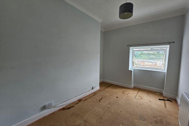 Flat 2, 20, Warren Road, Torquay photo 4