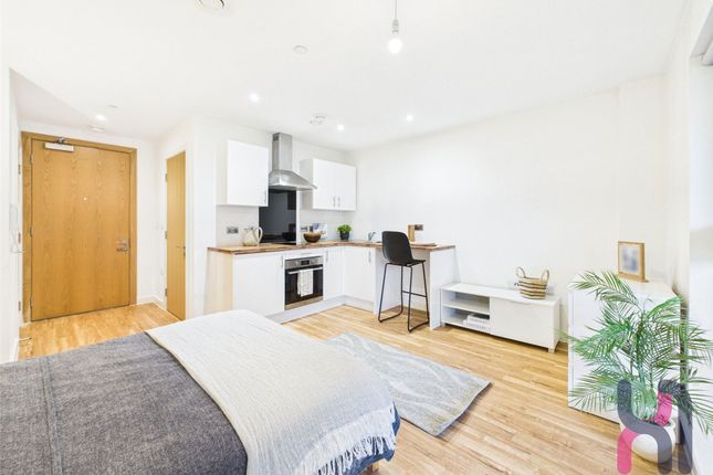 111B Manchester Waters, 3 Pomona Strand, Manchester photo 2