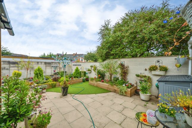 46, Wisgreaves Road, Derbyshire photo 3