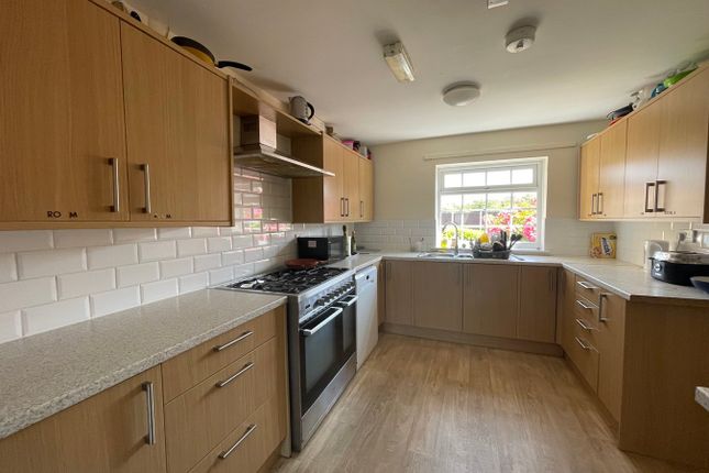 13, Croyde Avenue, Corby photo 5